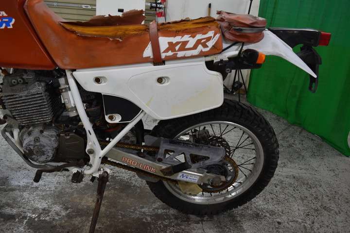 S13004 (2)