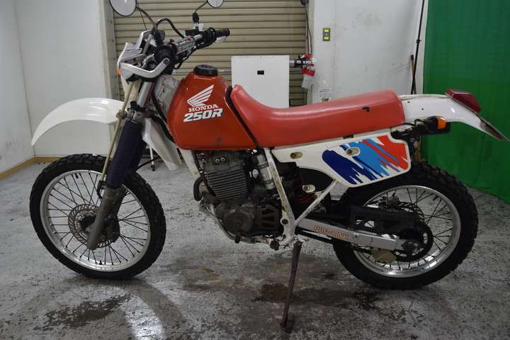 S13070 (2)